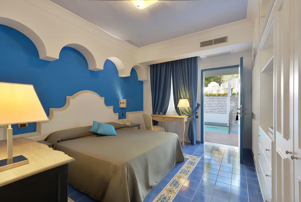 La Pineta Hotel Beach & Spa Acciaroli Exterior foto