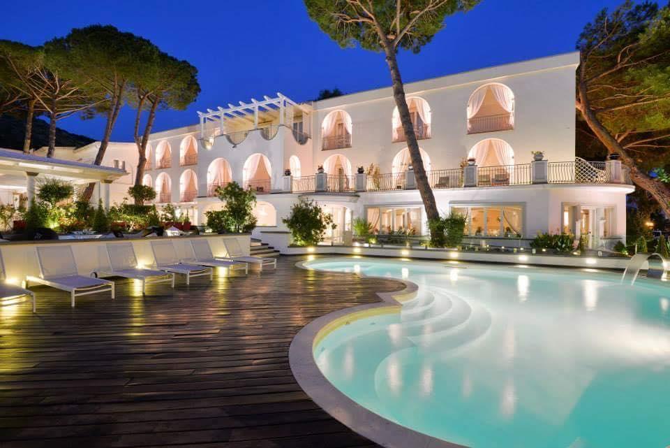 La Pineta Hotel Beach & Spa Acciaroli Exterior foto