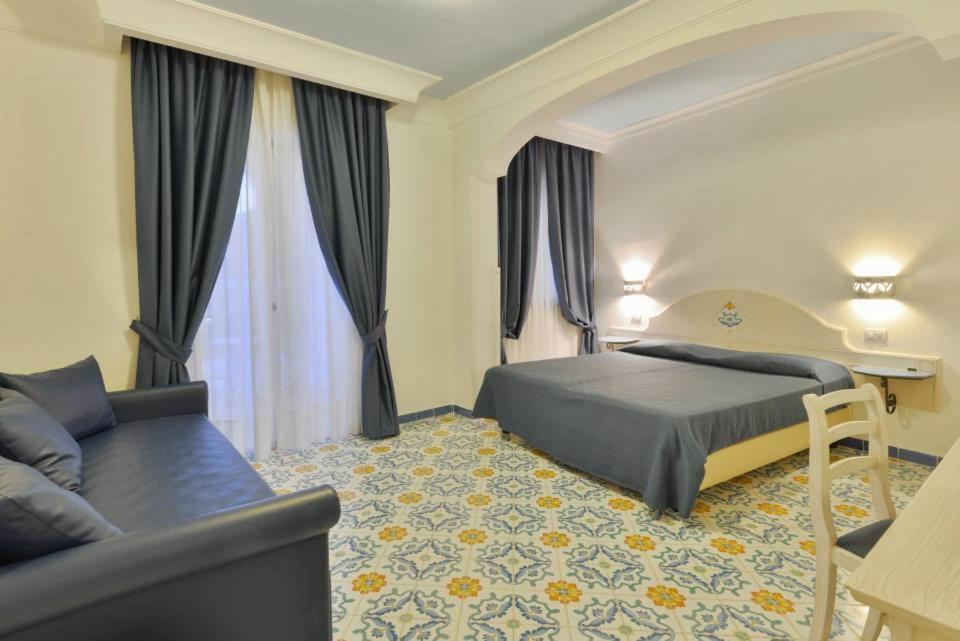 La Pineta Hotel Beach & Spa Acciaroli Zimmer foto